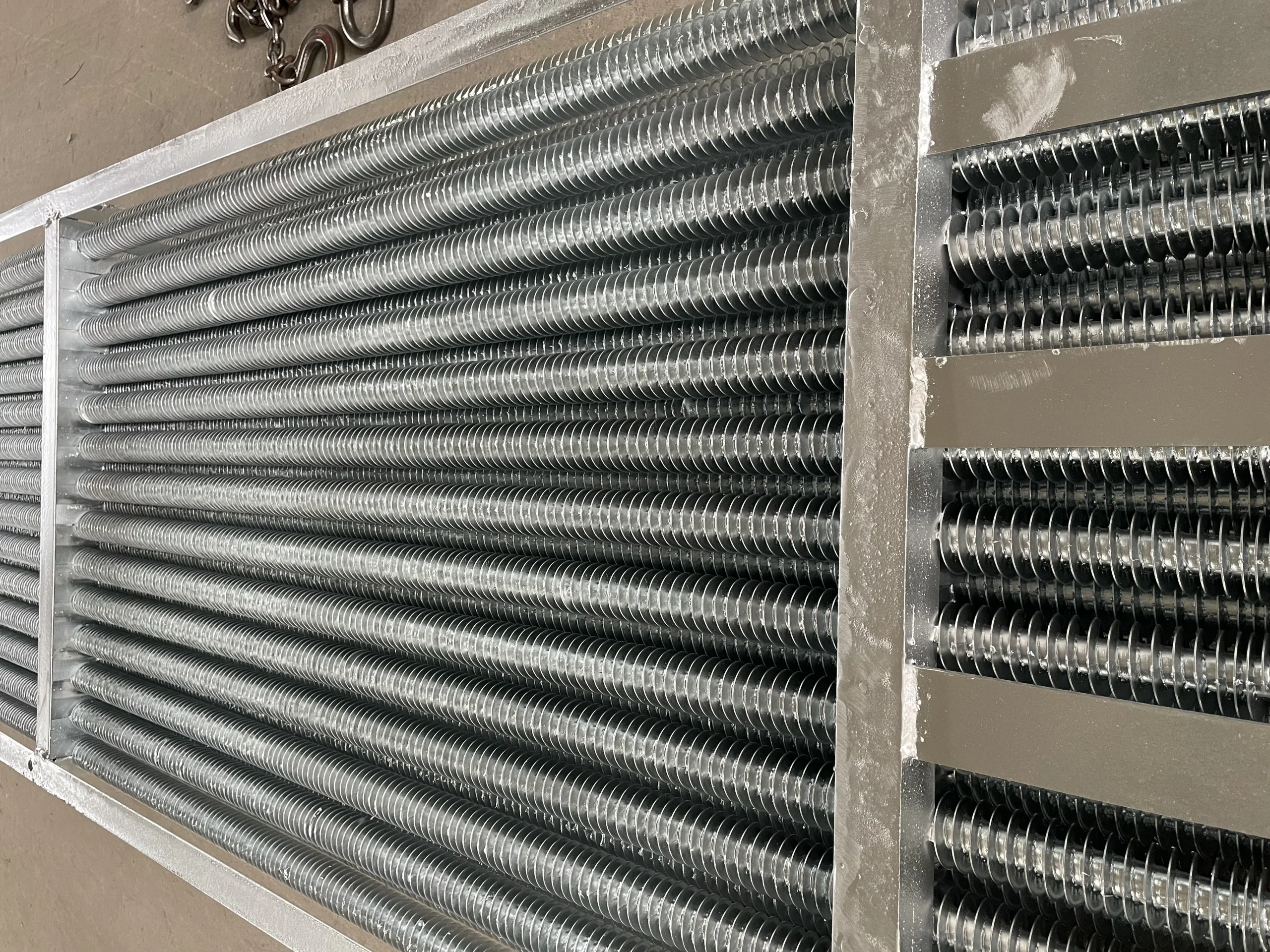 Оребренные теплообменники  из горячего цинкования